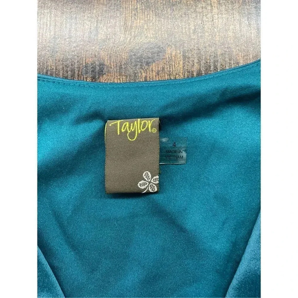 taylor dress midi flowy dres belted size 4 - Picture 4 of 9